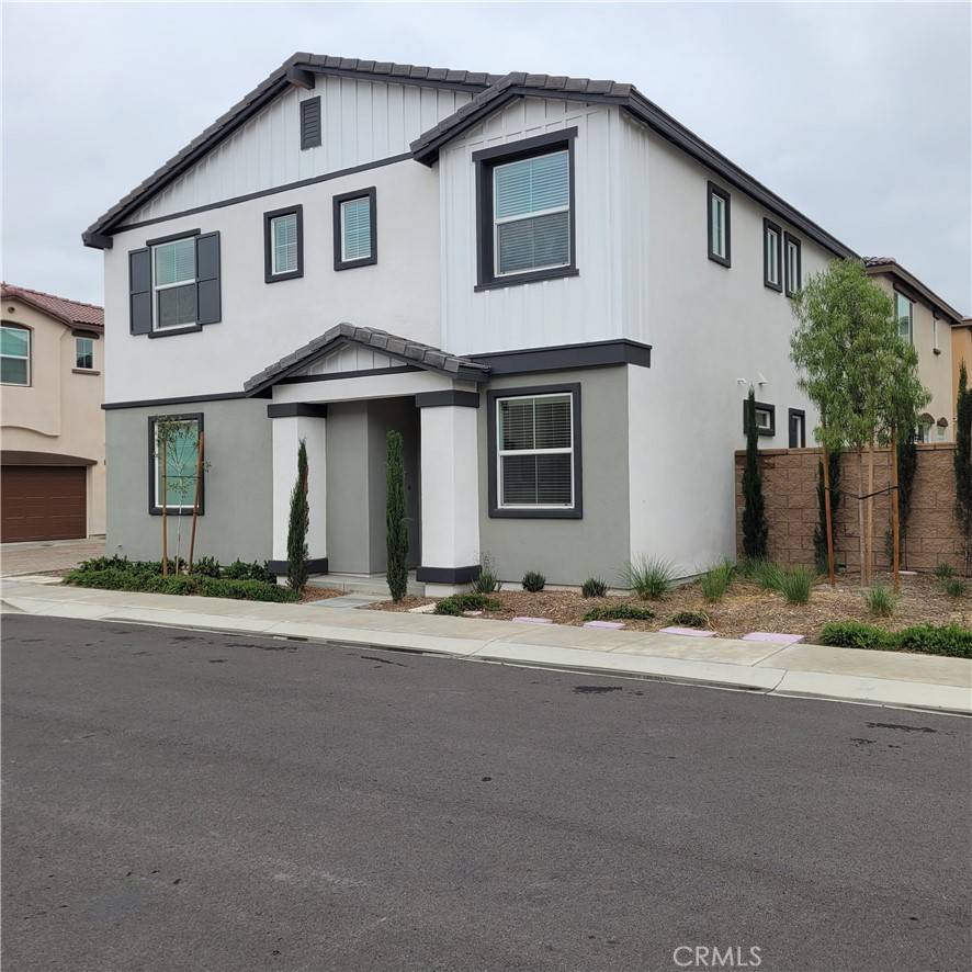 Ontario, CA 91761,667 E Joseph Privado