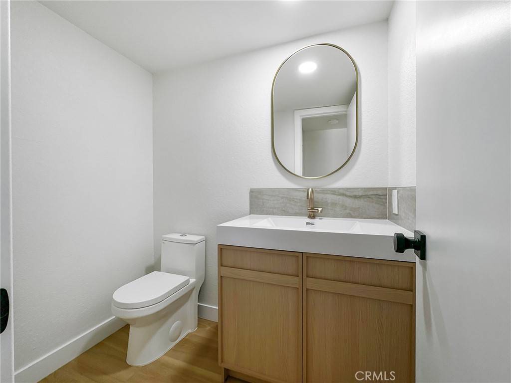 Los Alamitos, CA 90720,11134 Noel ST #3