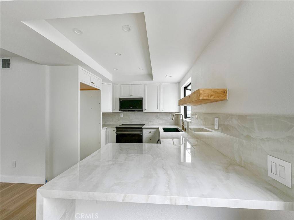 Los Alamitos, CA 90720,11134 Noel ST #3