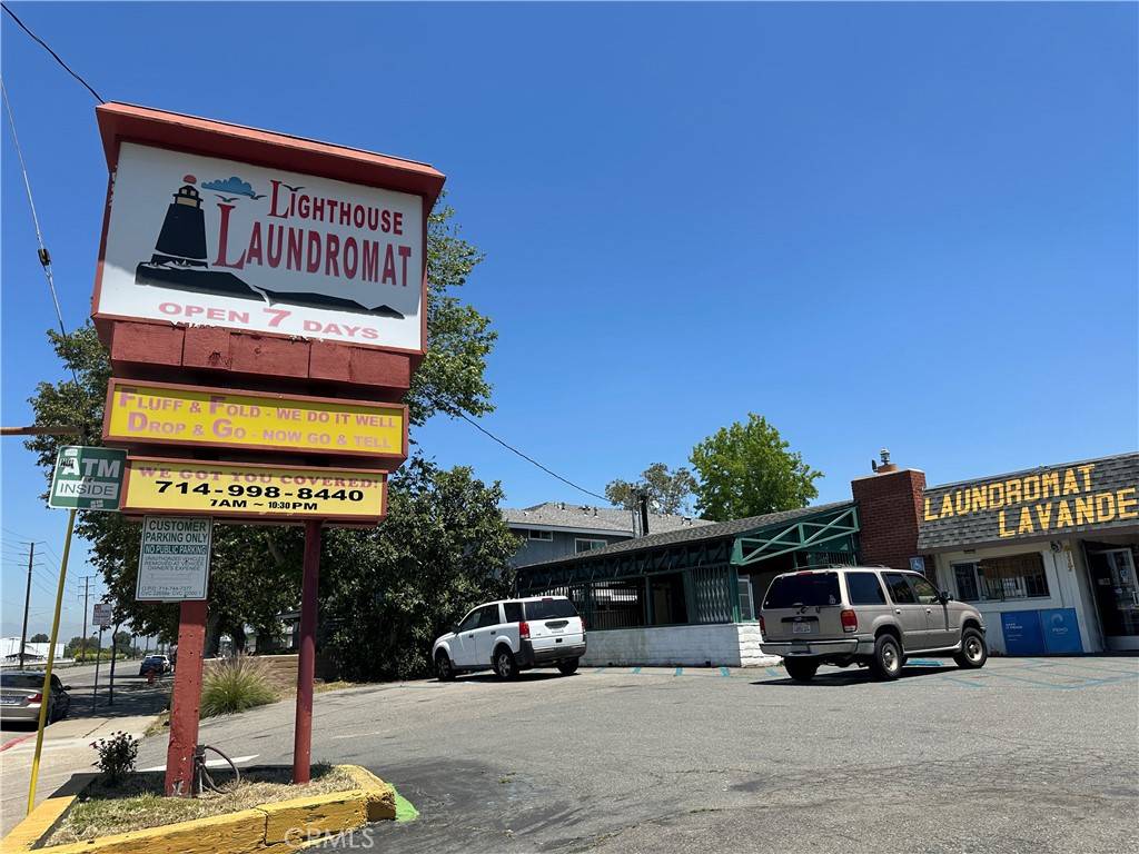 Orange, CA 92865,2117 N Orange Olive RD