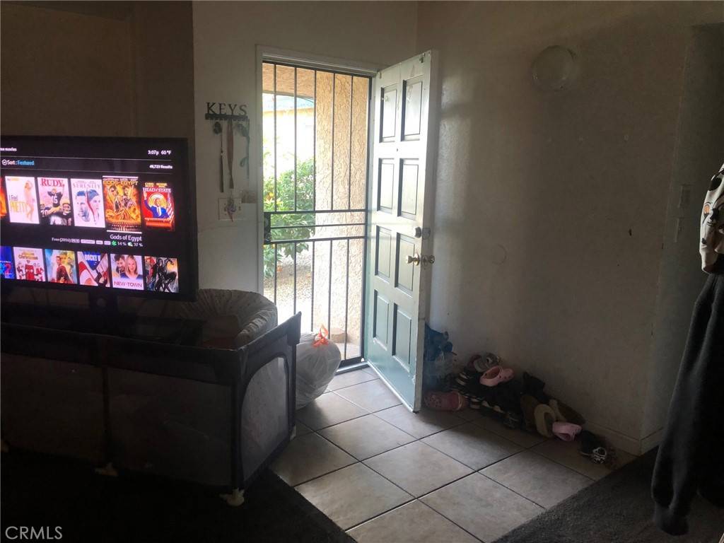 Fresno, CA 93722,2545 N Cecelia AVE