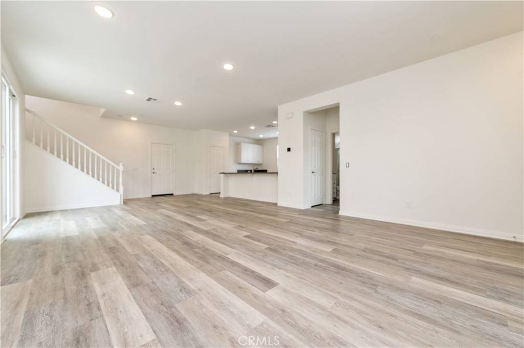 Eastvale, CA 92880,5961 Silveira ST