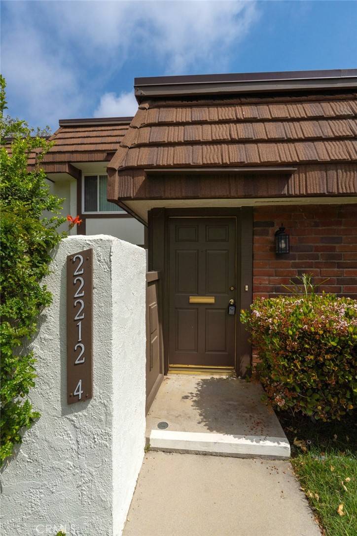 Chatsworth, CA 91311,22212 Germain ST #4