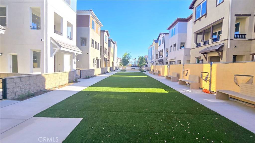 Eastvale, CA 92880,6063 Fairfax DR