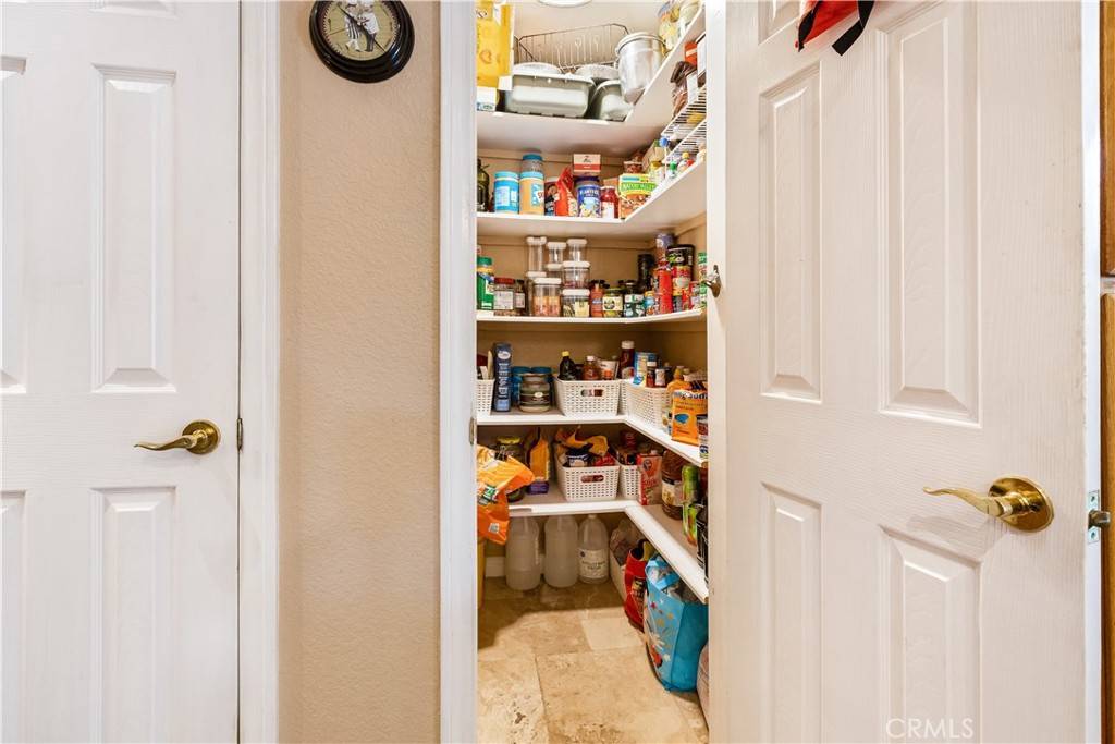 Wrightwood, CA 92397,1054 Yellowstone DR