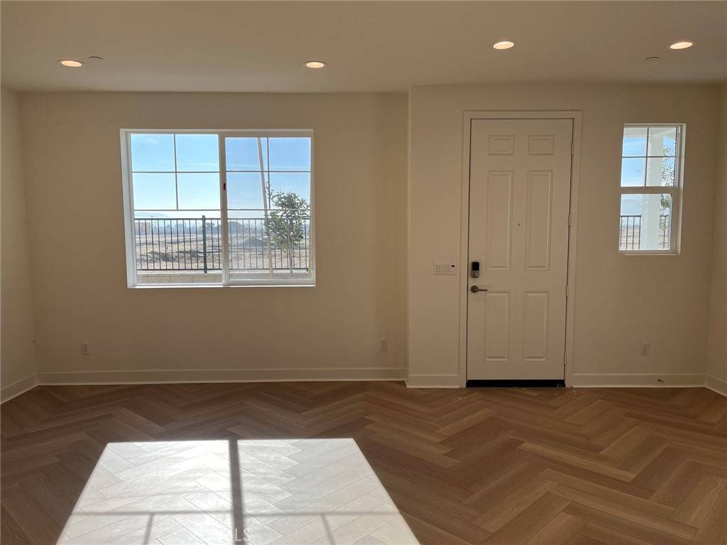 Ontario, CA 91761,4036 E Peony Paseo #7