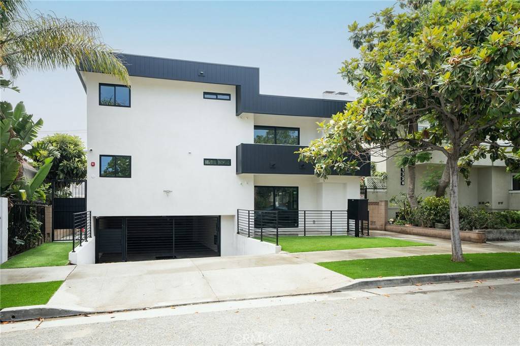 Santa Monica, CA 90401,1334 9th ST #5