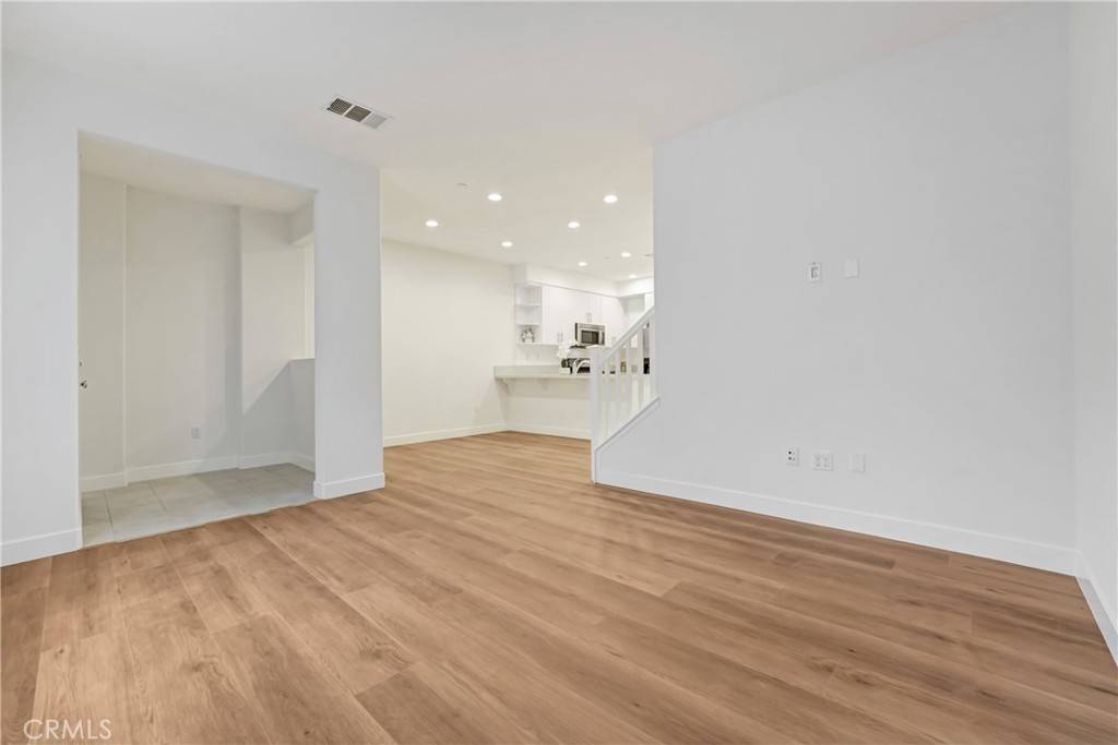 Pasadena, CA 91106,281 N Mar Vista AVE #23