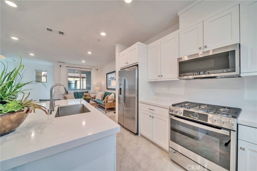 West Covina, CA 91791,509 TAMARIND WAY #B