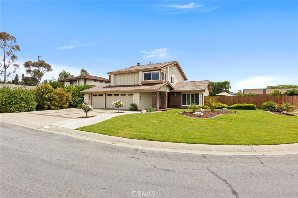 Yorba Linda, CA 92886,17525 La Entrada DR