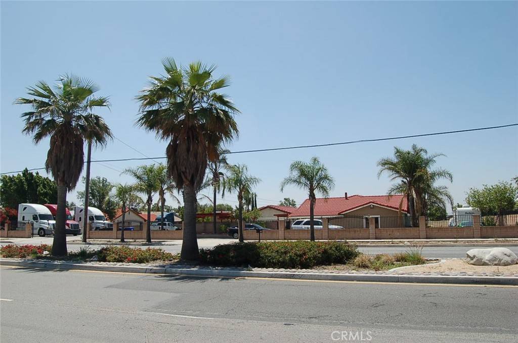 Fontana, CA 92336,17405 Baseline AVE