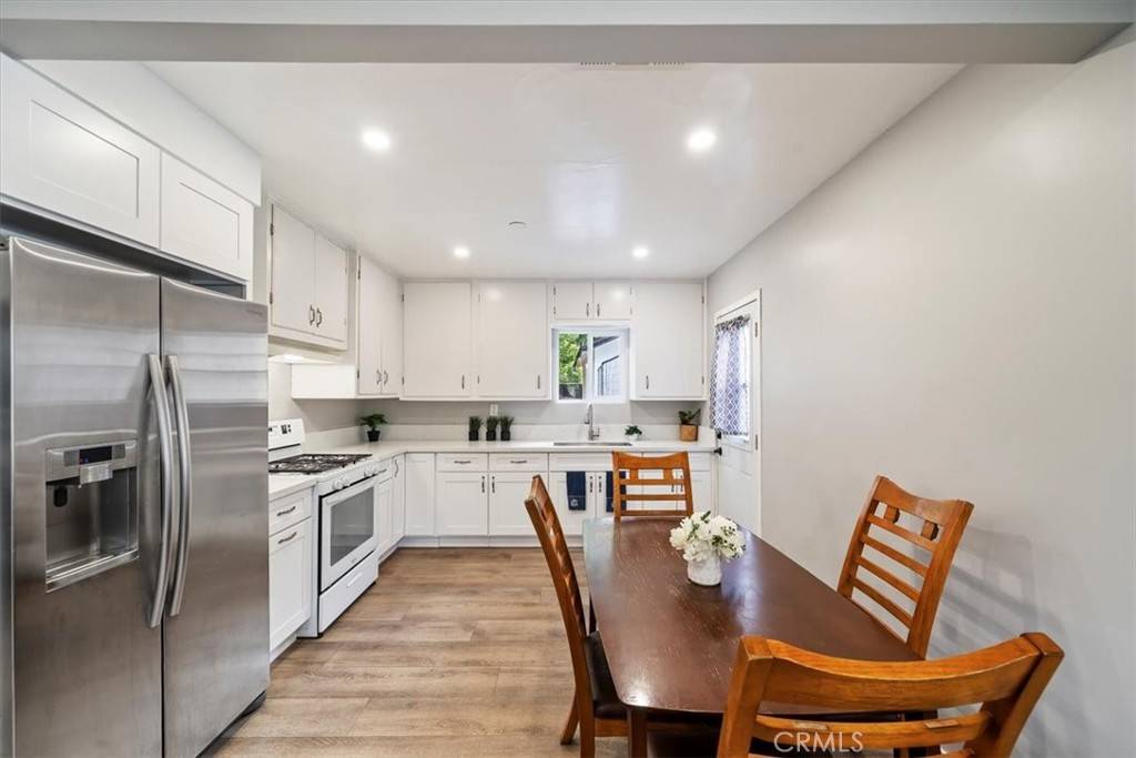 San Bernardino, CA 92404,2329 Roxbury DR