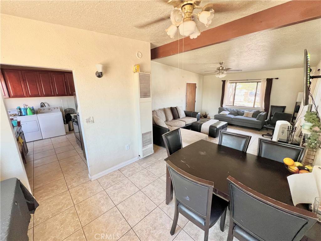 23079 Minnetonka RD Apple Valley, CA 92308