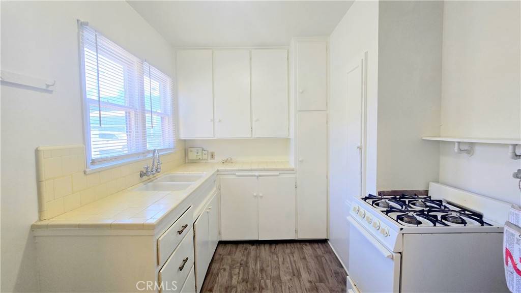 Upland, CA 91786,396 N 9th AVE
