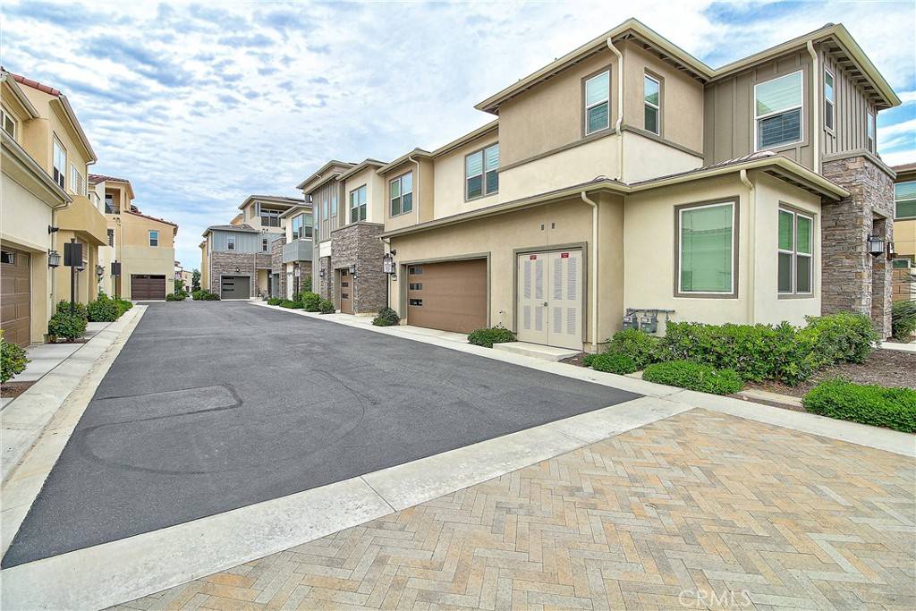 Lake Forest, CA 92630,261 Siena