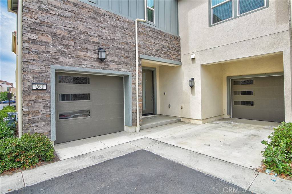 Lake Forest, CA 92630,261 Siena
