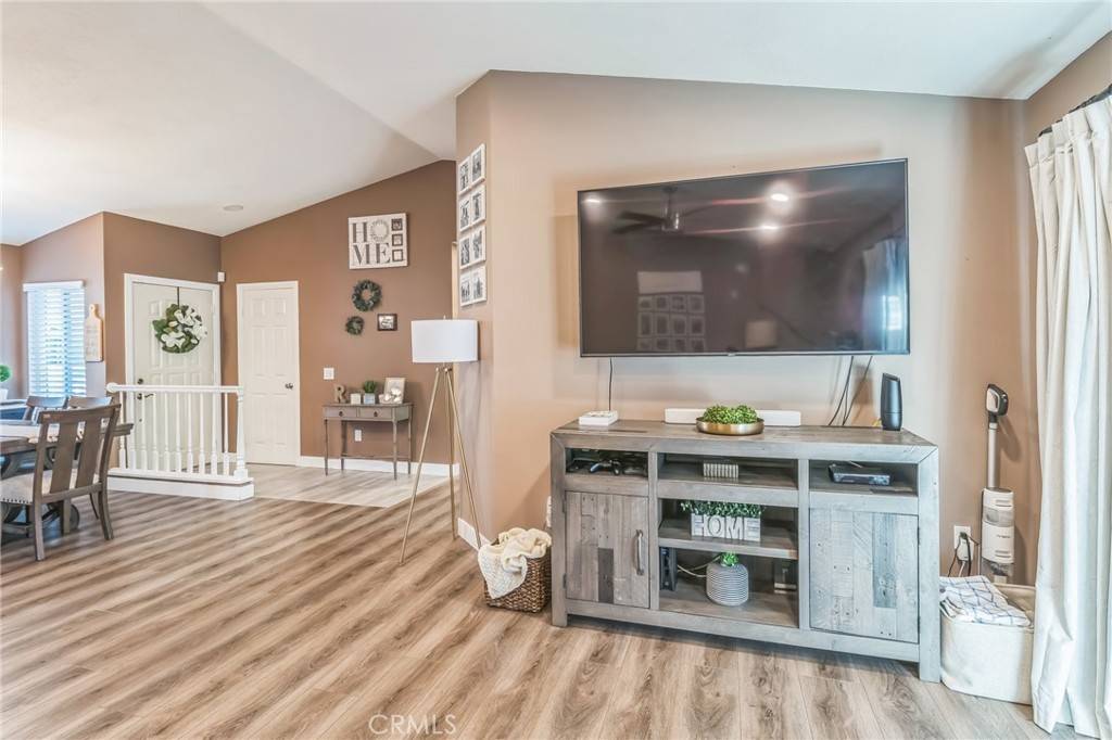 Rialto, CA 92377,2618 W Loma Vista DR