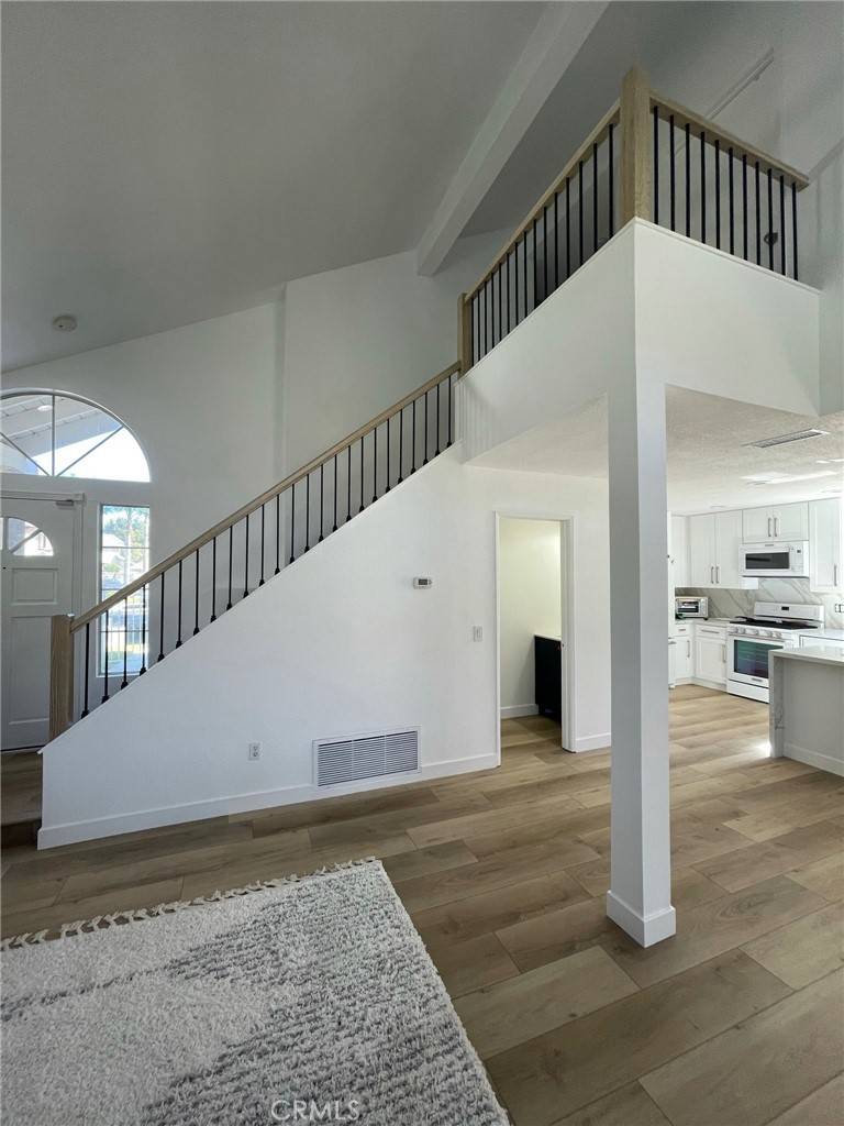 Ontario, CA 91761,3229 Ashgate PL