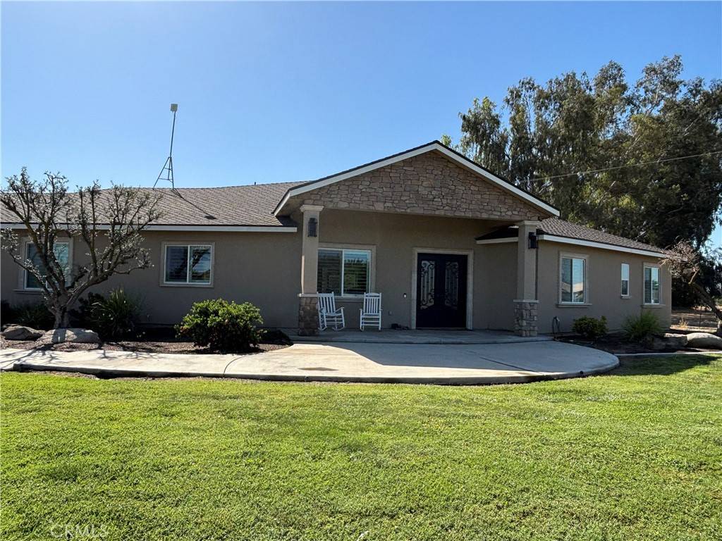Kingsburg, CA 93631,169 S 6th AVE