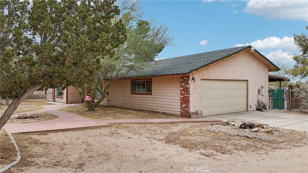 Hesperia, CA 92345,14676 Poplar ST