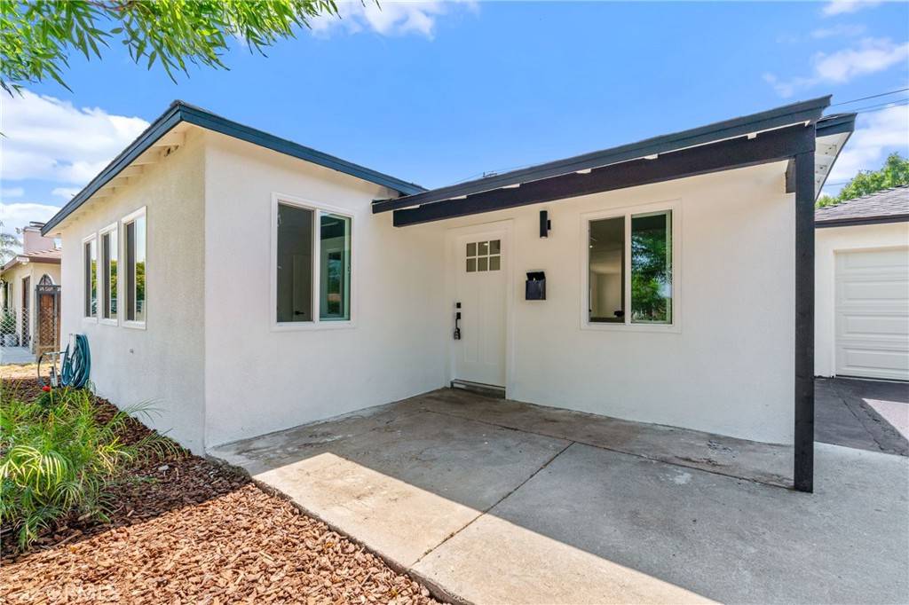 Corona, CA 92882,931 Via Bernardo