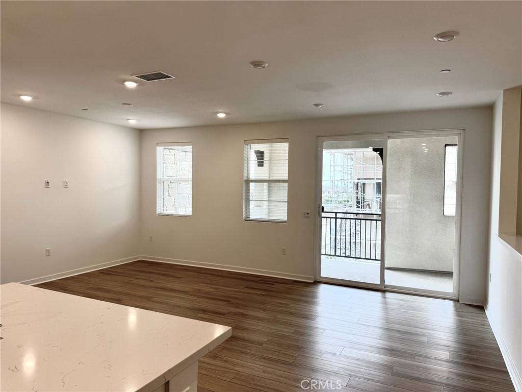Eastvale, CA 92880,6138 victoria way #108