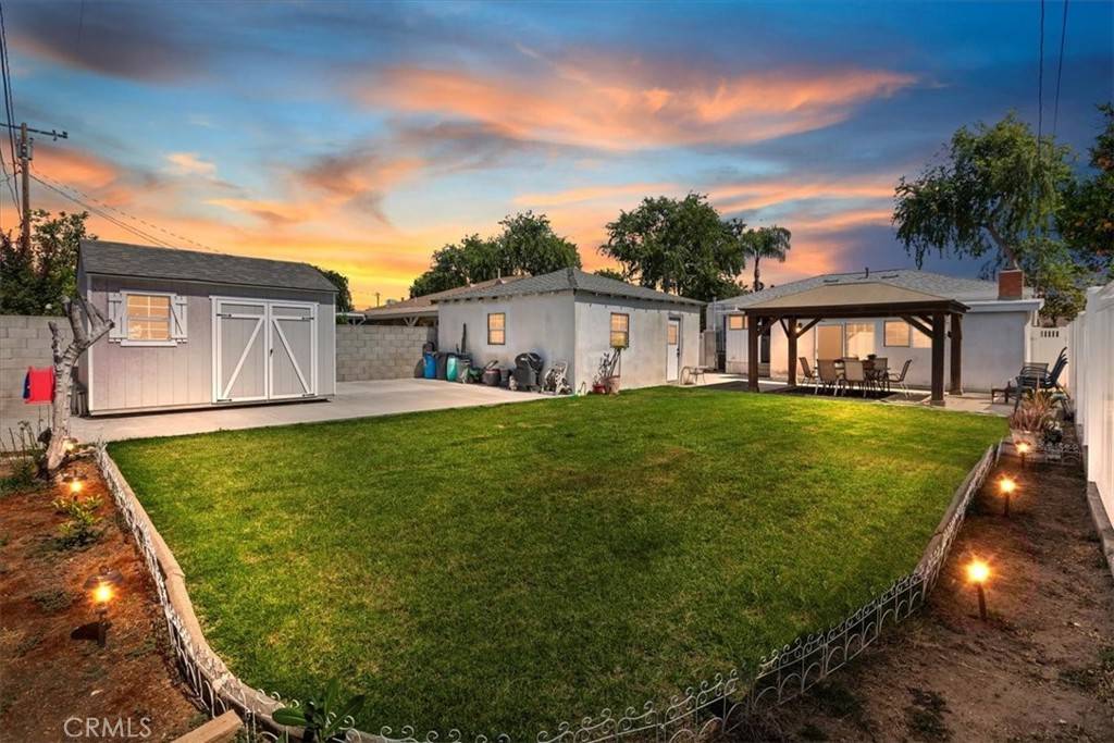 Montebello, CA 90640,809 San Marino AVE