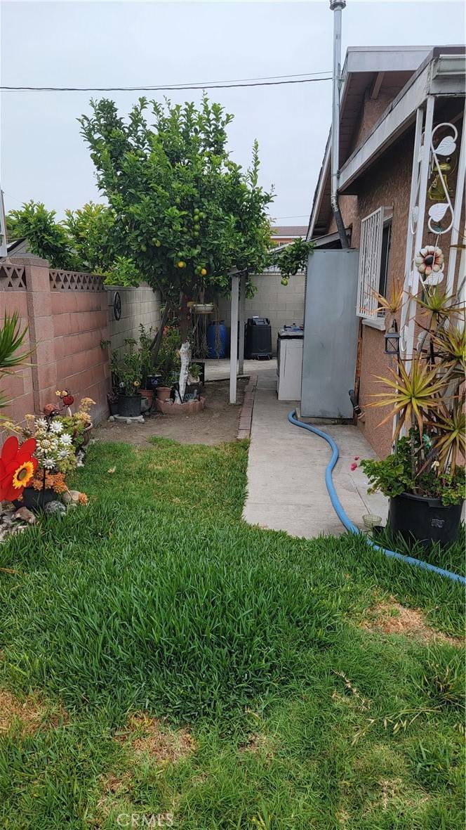 Maywood, CA 90270,5958 Alamo Ave
