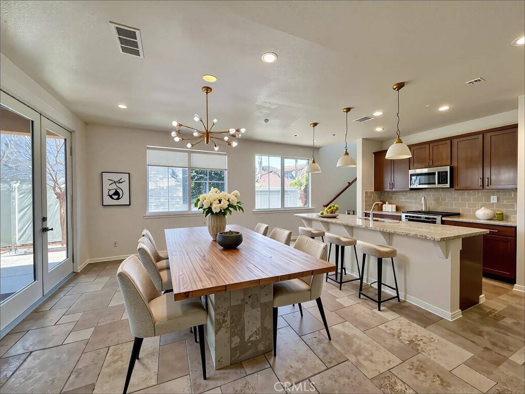 Ontario, CA 91762,345 W Saint Andrews ST