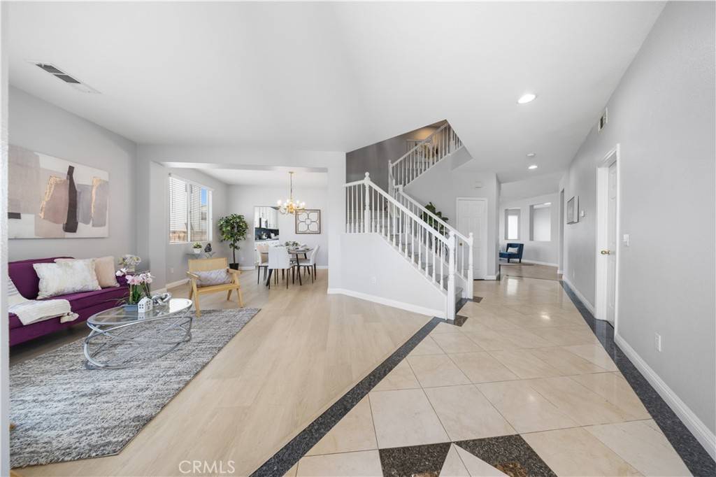 Eastvale, CA 91752,12337 Columbia LN