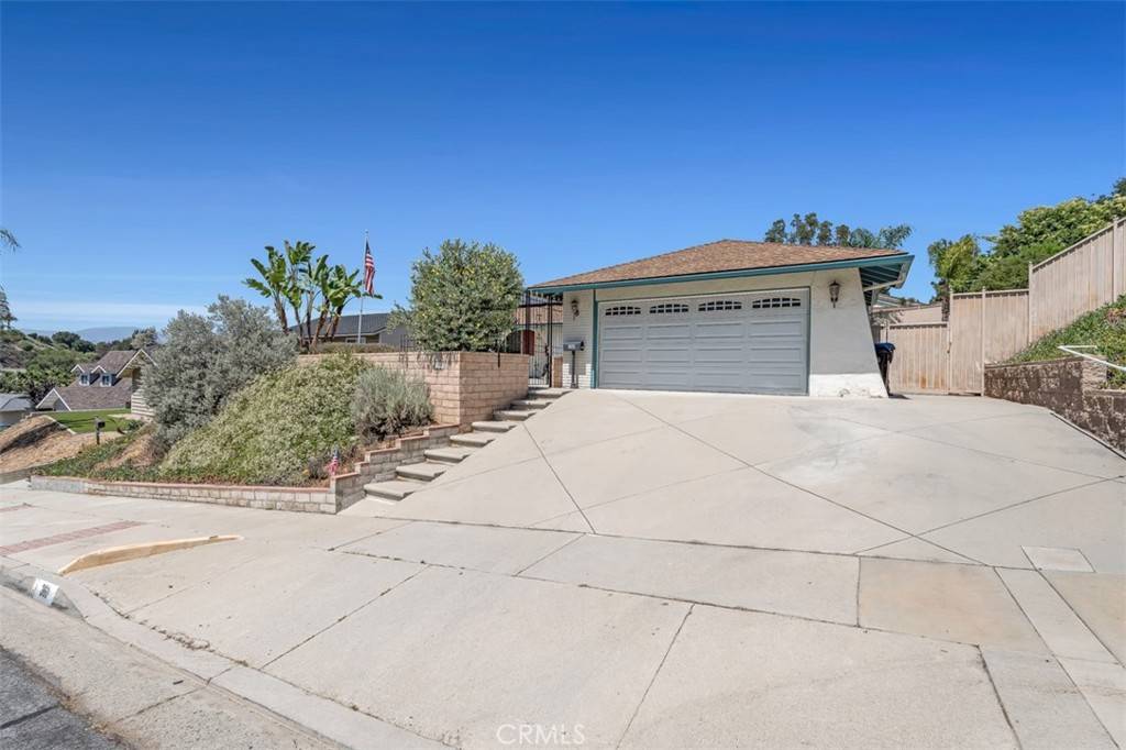 Diamond Bar, CA 91765,360 Carpio DR