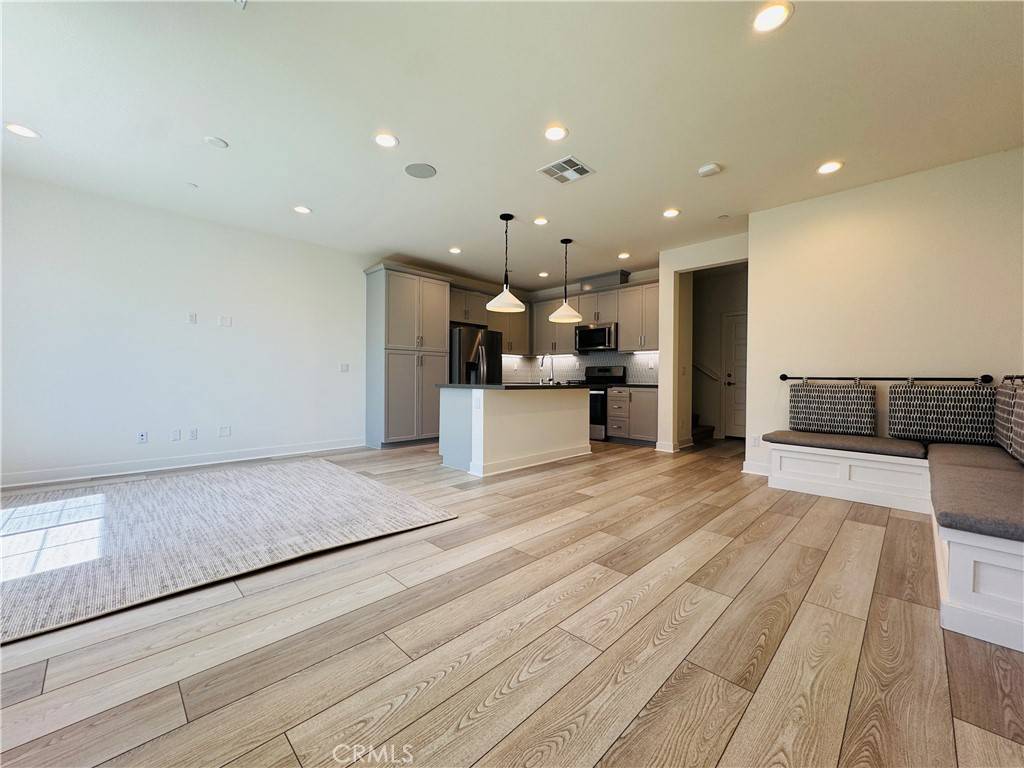 Ontario, CA 91761,4252 S Sage Paseo #135