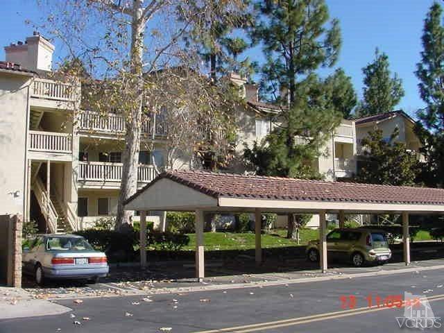 Oak Park, CA 91377,5837 Oak Bend Lane LN #208