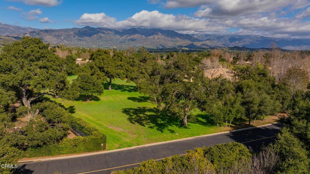 Ojai, CA 93023,847 Oak Grove CT