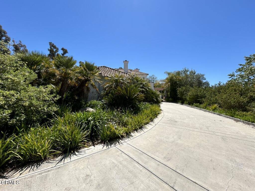 Camarillo, CA 93010,1517 Avenida De Aprisa
