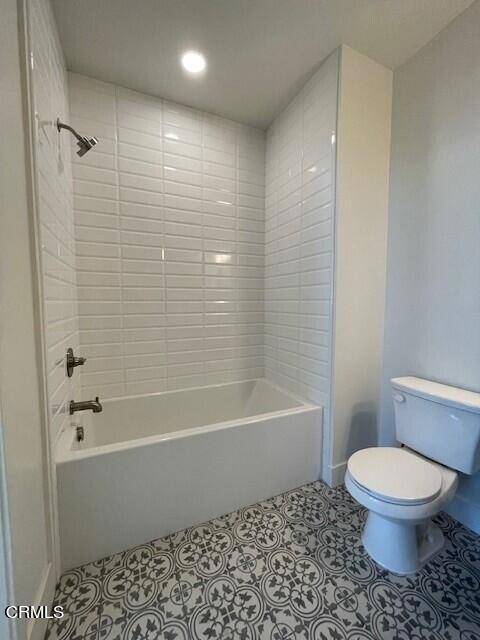 Ventura, CA 93001,2218 E Main ST #303