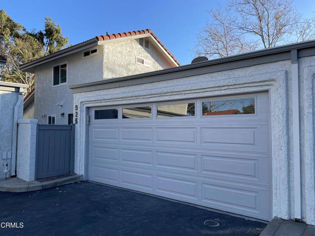 Oak Park, CA 91377,925 Quarterhorse LN