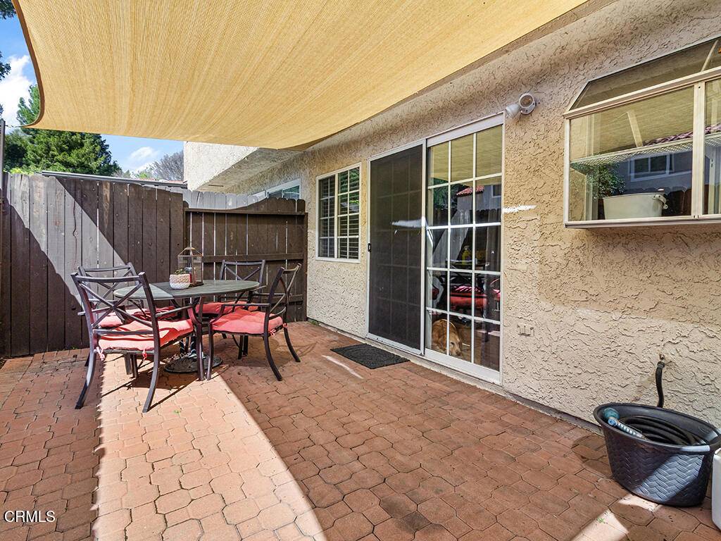 Agoura Hills, CA 91301,27532 Rondell ST