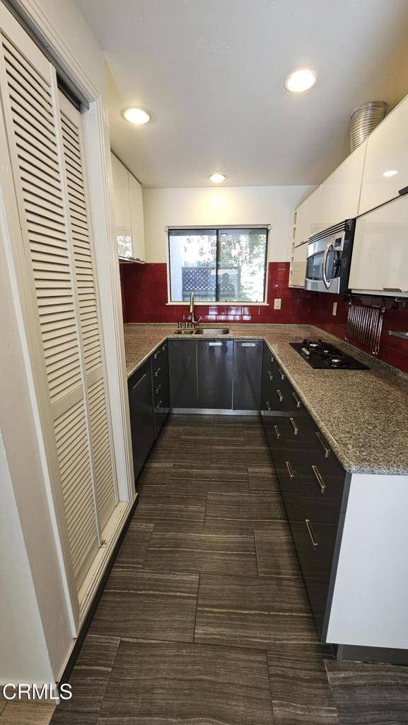 Ventura, CA 93001,307 Rosewood ST