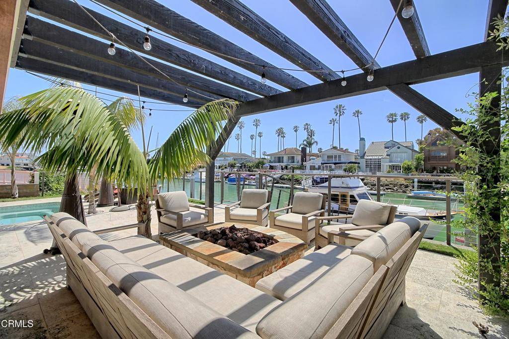 Ventura, CA 93001,2965 Surfrider AVE