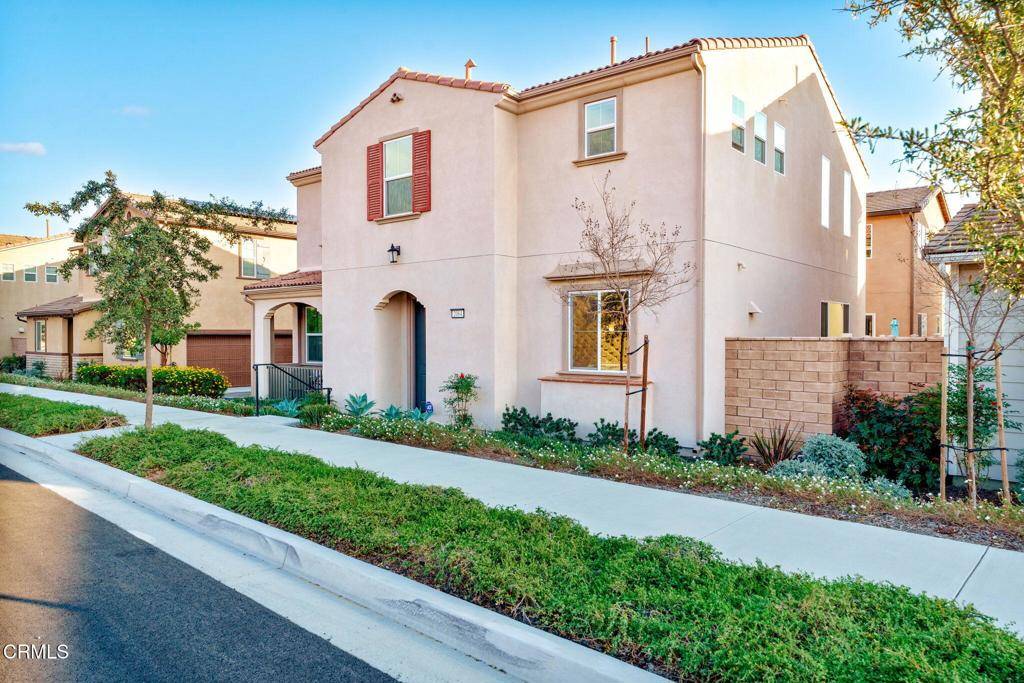 Santa Paula, CA 93060,2064 Harvest LOOP