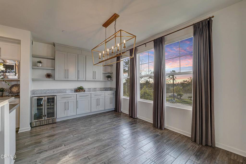 4042 Tradewinds DR Oxnard, CA 93035