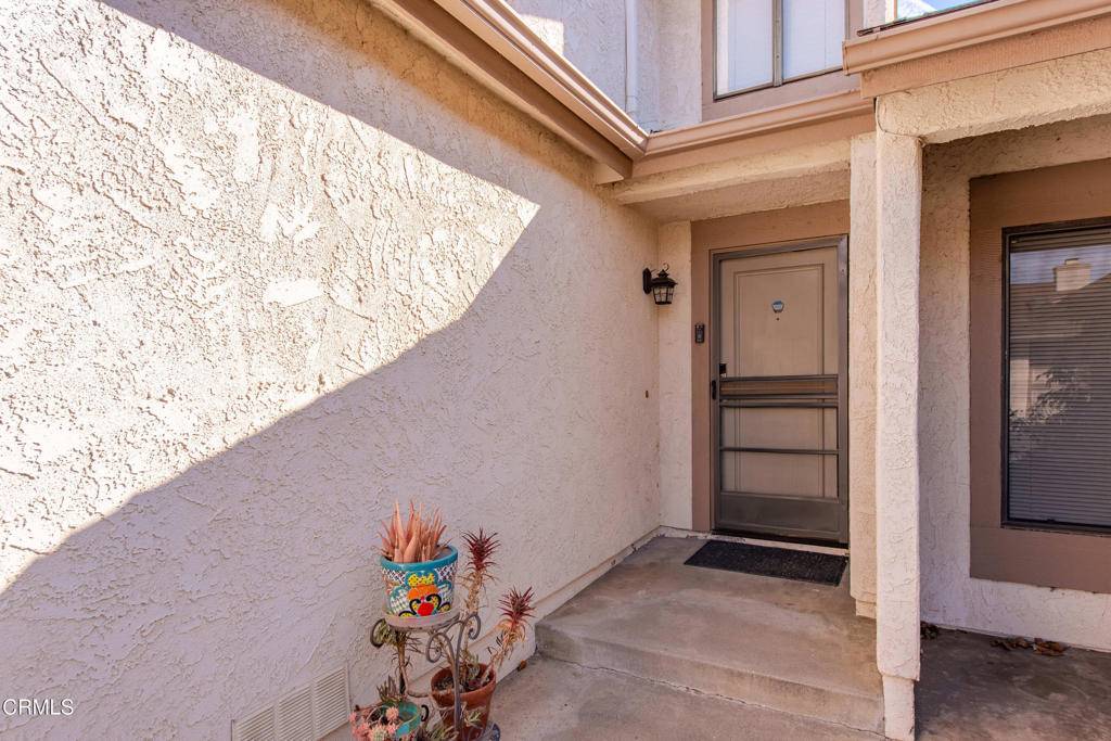 Ventura, CA 93001,2336 Pima LN