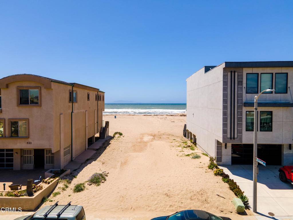 Oxnard, CA 93035,711 Mandalay Beach RD