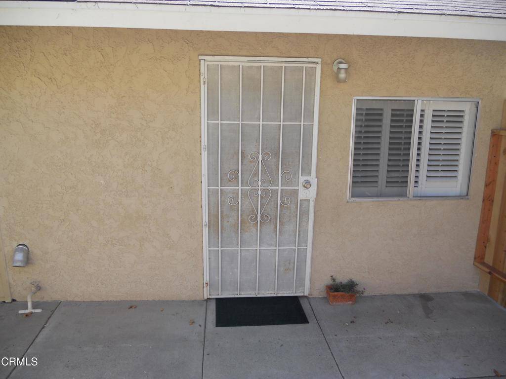 Moorpark, CA 93021,841 Valley RD