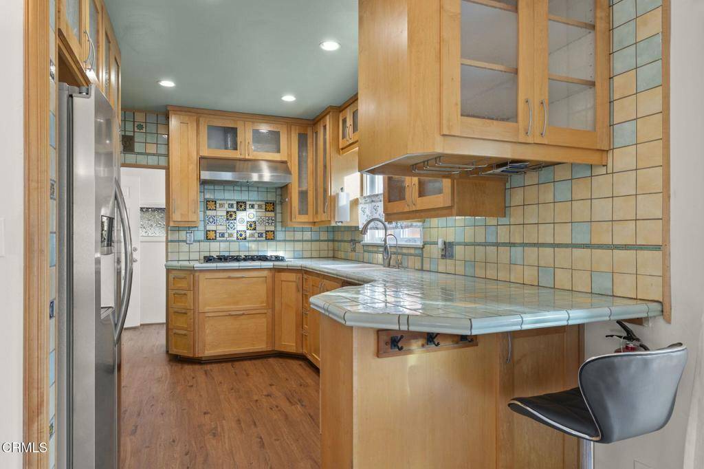 Ventura, CA 93001,4202 Encino LN