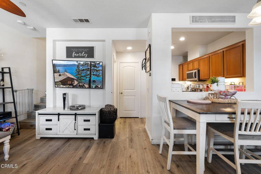 Oxnard, CA 93036,466 Garonne ST
