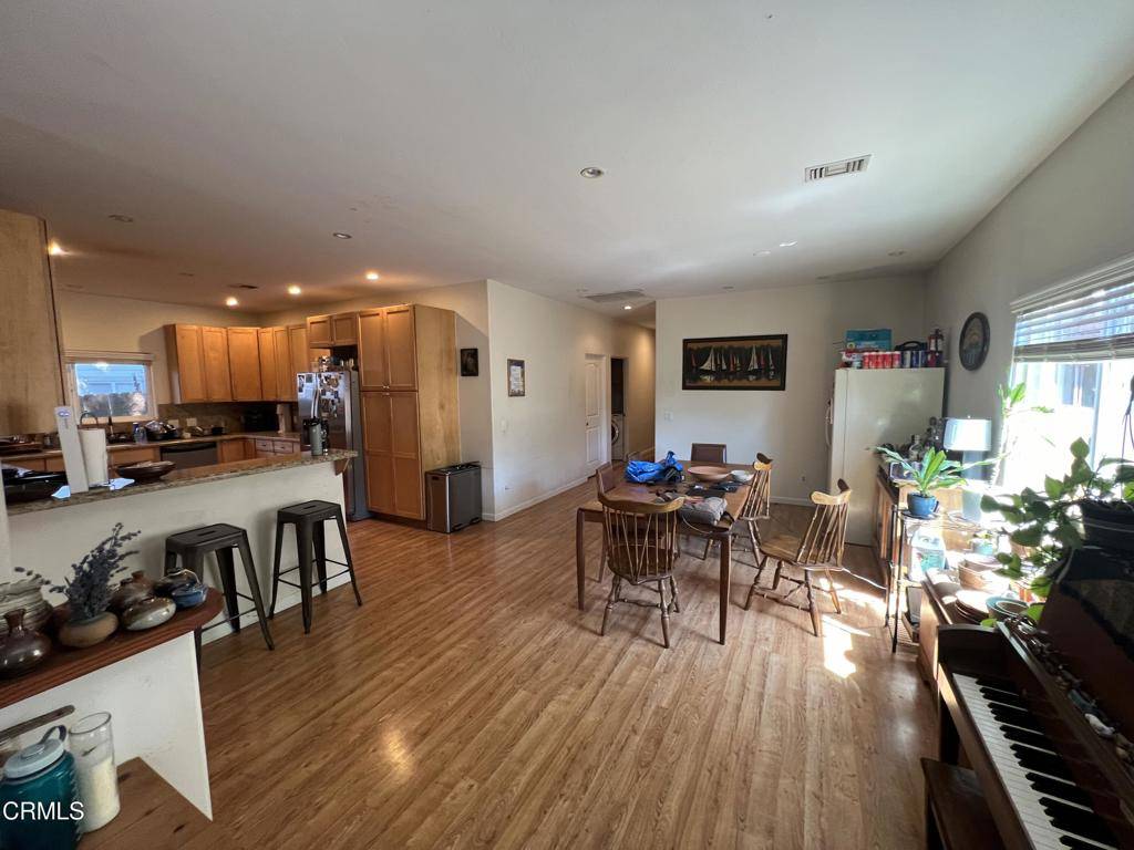 Oak View, CA 93022,232 Valley RD