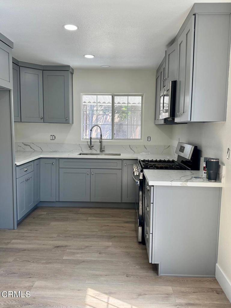 Oxnard, CA 93036,1135 Echo ST