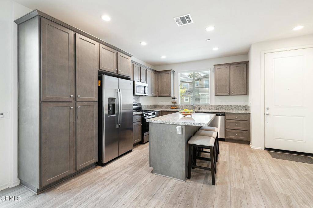 Santa Paula, CA 93060,342 Fuerte DR